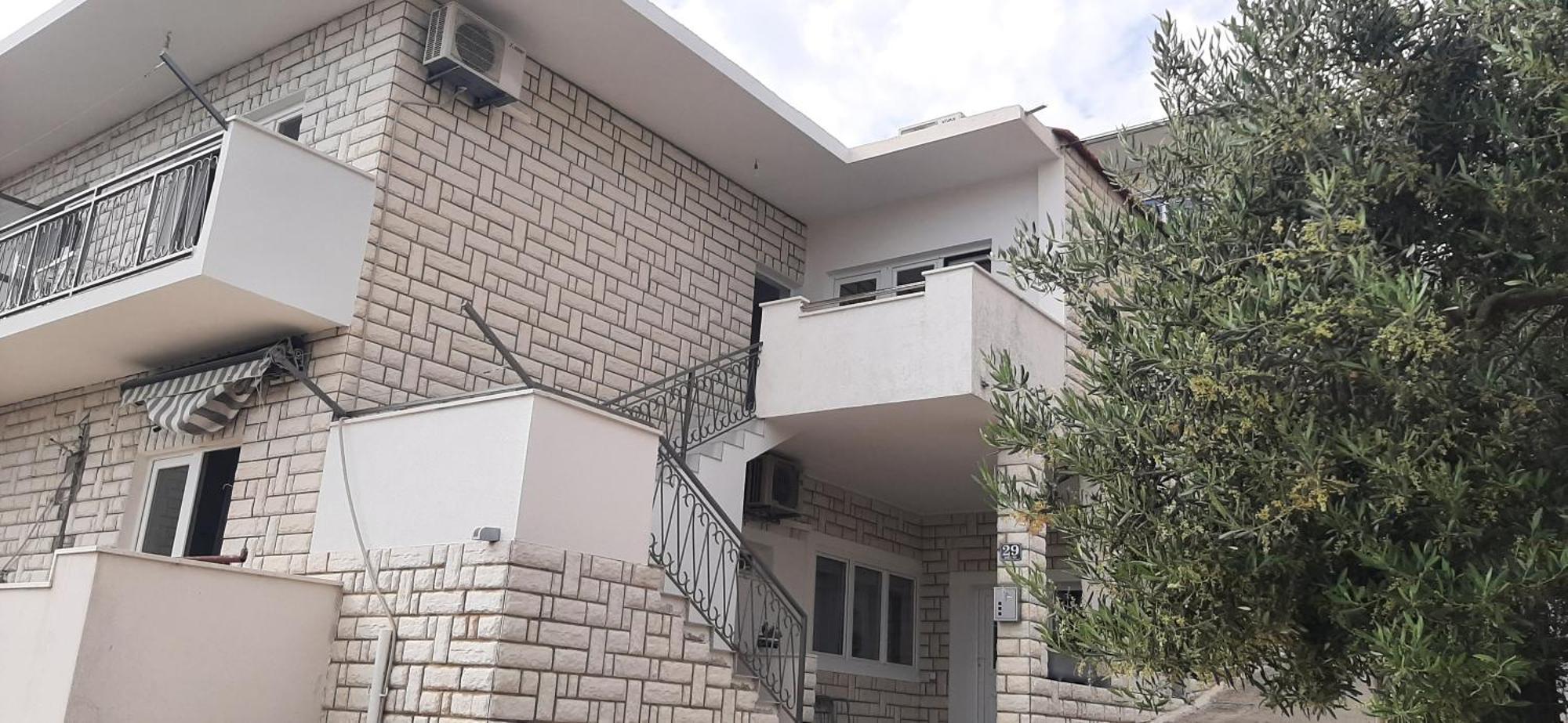 Apartment Biskupovic Dugi Rat Exterior foto